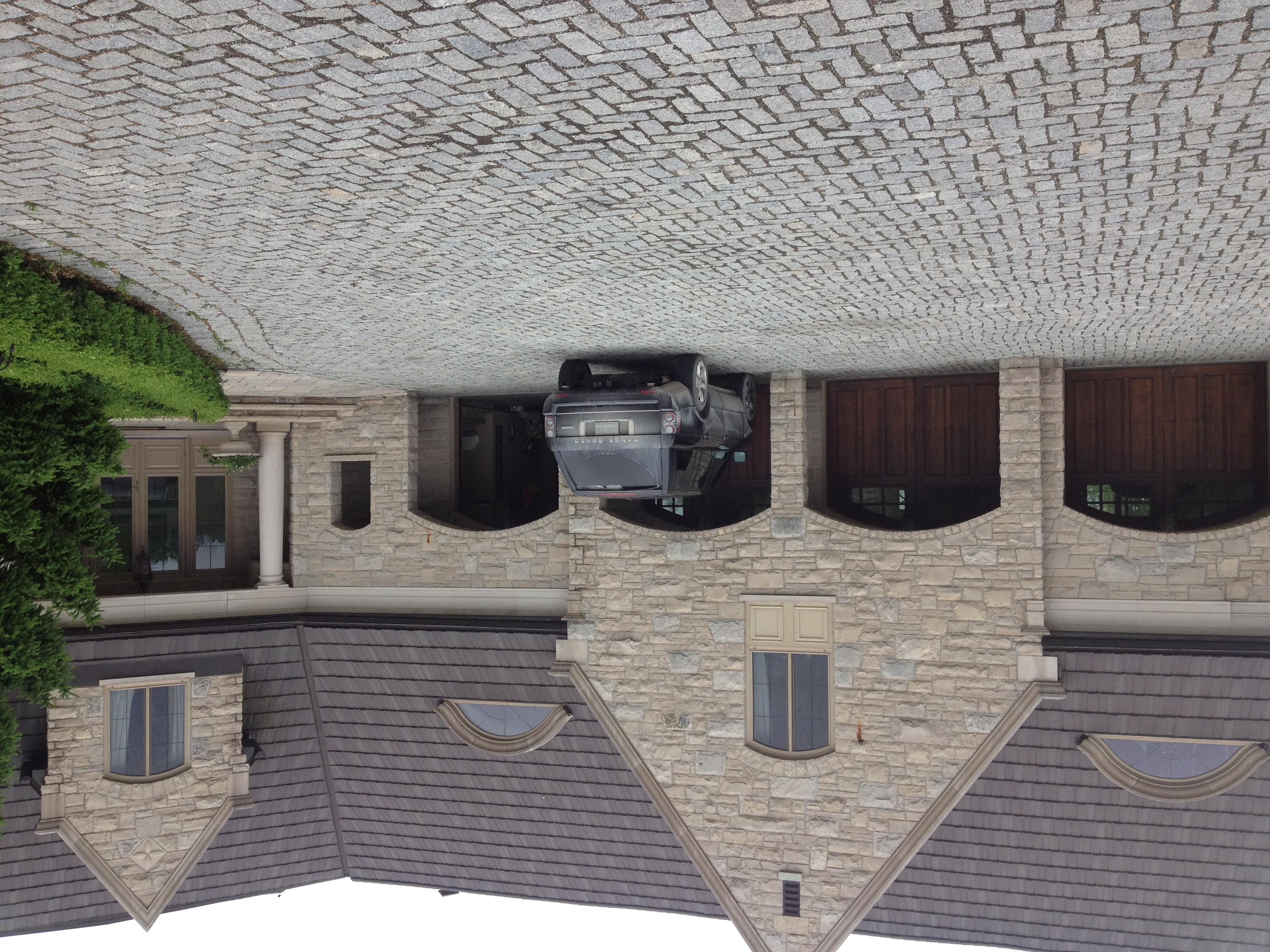 house with car